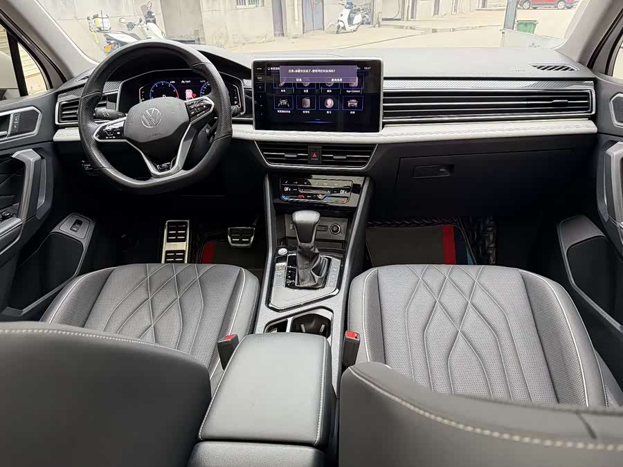 Volkswagen Tiguan L 2022