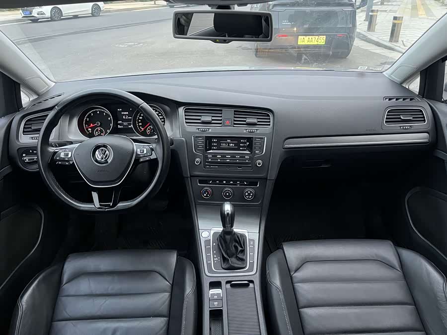 Volkswagen Golf 2014