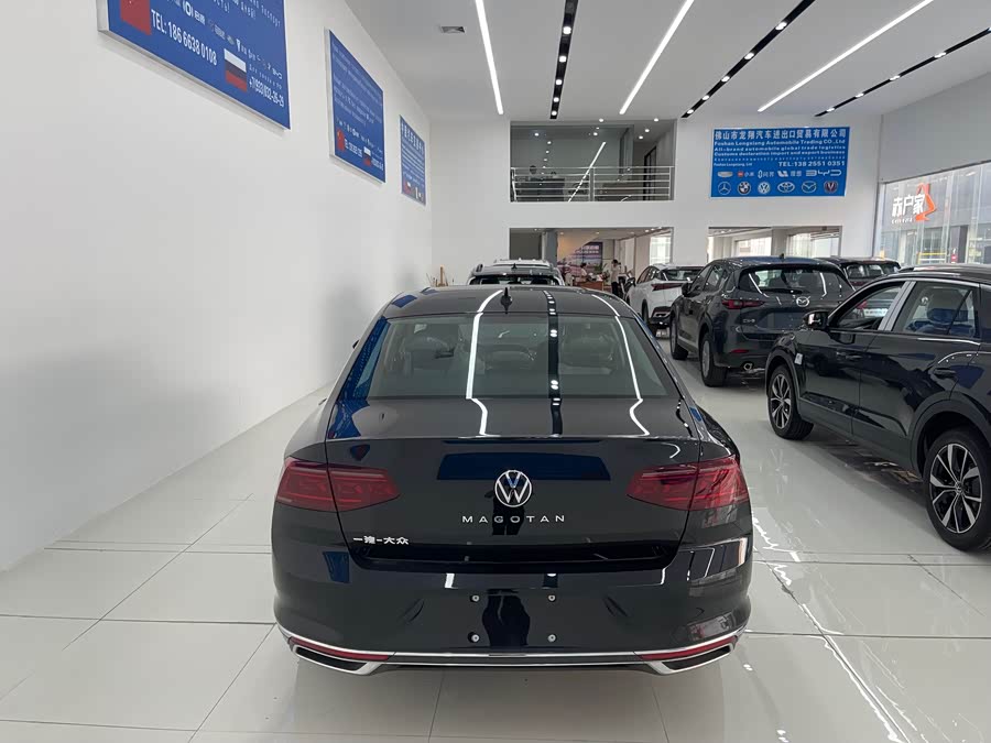 Volkswagen Magotan 2025