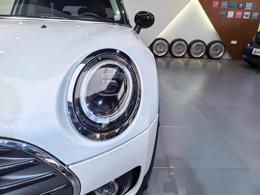 MINI Clubman 2023 — фото 20