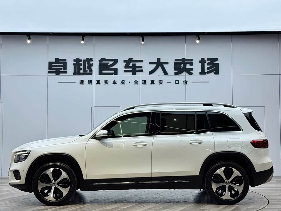 Mercedes-Benz GLB 2021