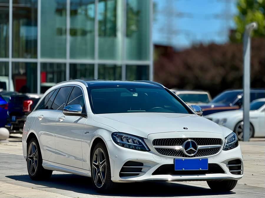 Mercedes-Benz C-Class 2020