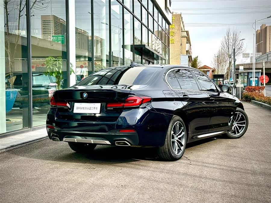 BMW 5 Series 2022