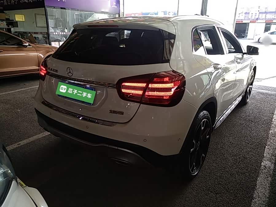 Mercedes-Benz GLA 2017