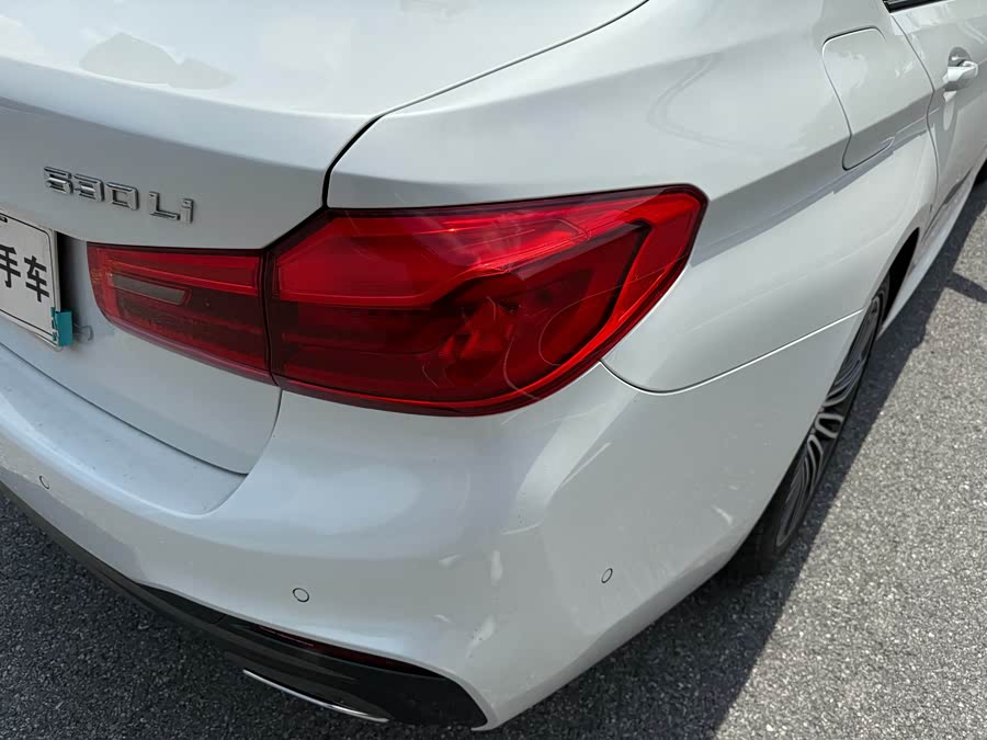 BMW 5 Series 2019 — фото 15