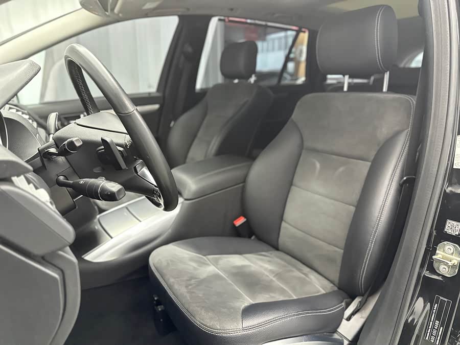 Mercedes-Benz R-Class 2015 — фото 20