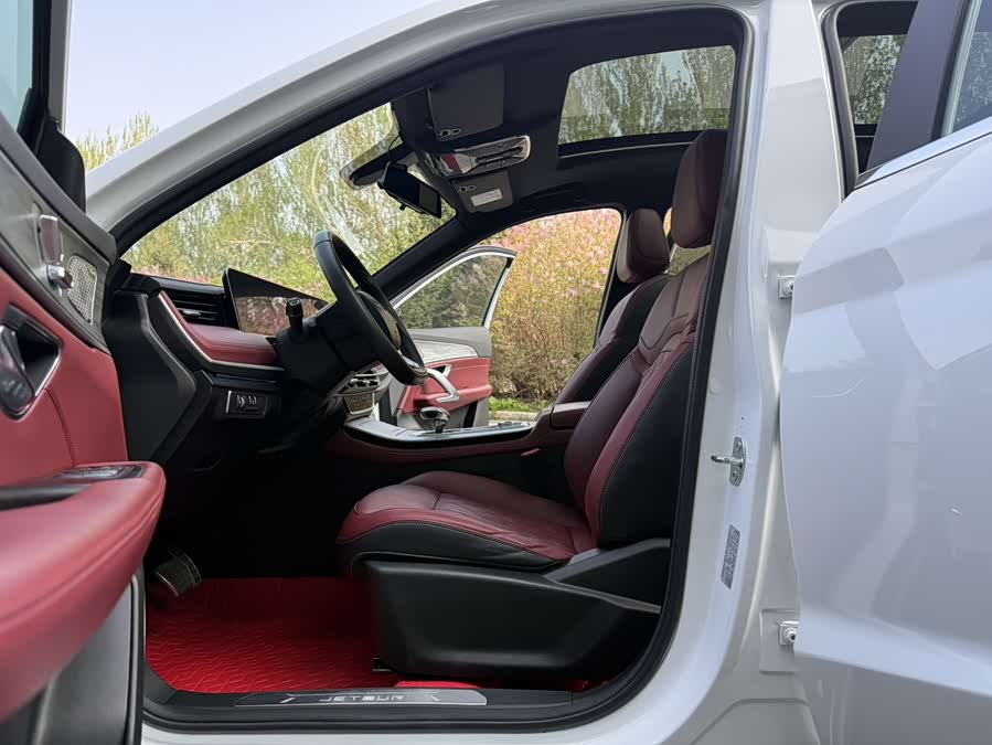 Jetour Jietu X70 PLUS 2023 — фото 12