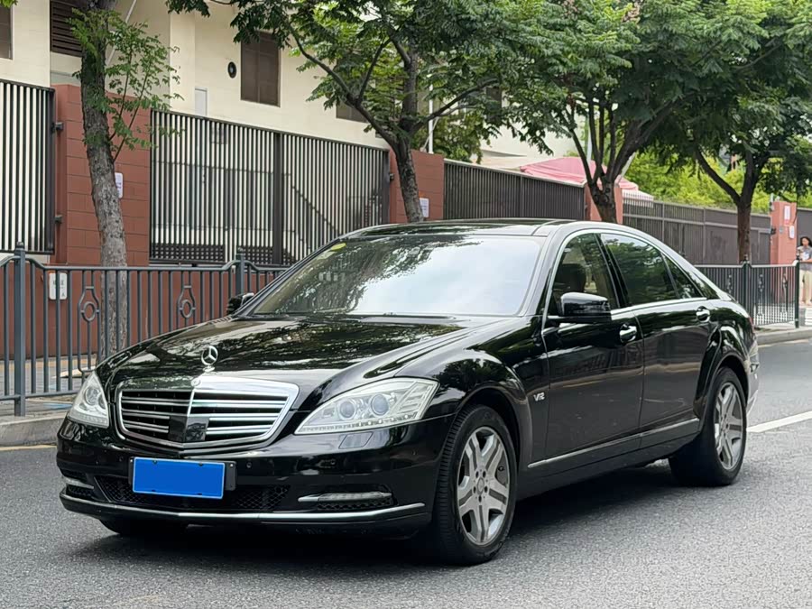 Mercedes-Benz S-Class 2010