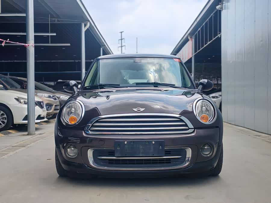 MINI MINI 2011