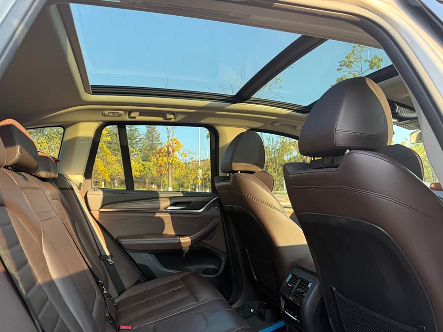 BMW X3 2018 — фото 18