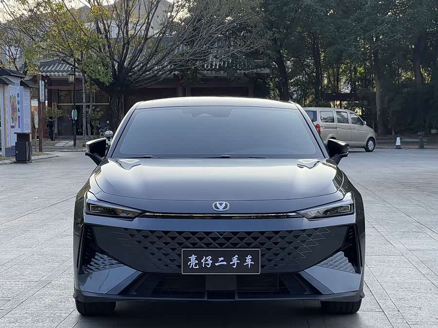 Changan UNI-V 2024