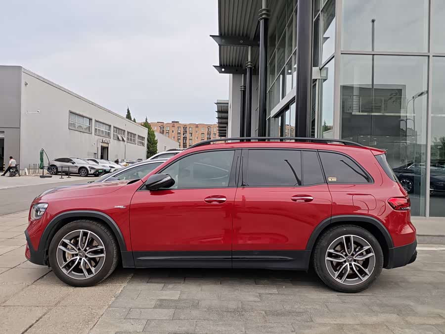 Mercedes-Benz GLB AMG 2021