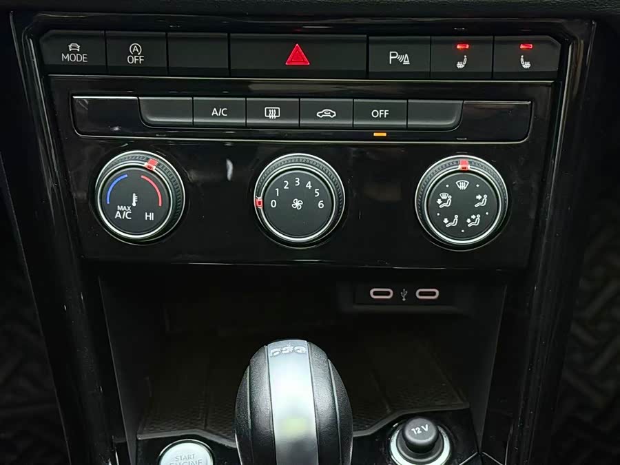 Volkswagen T-Roc 2022 — фото 20