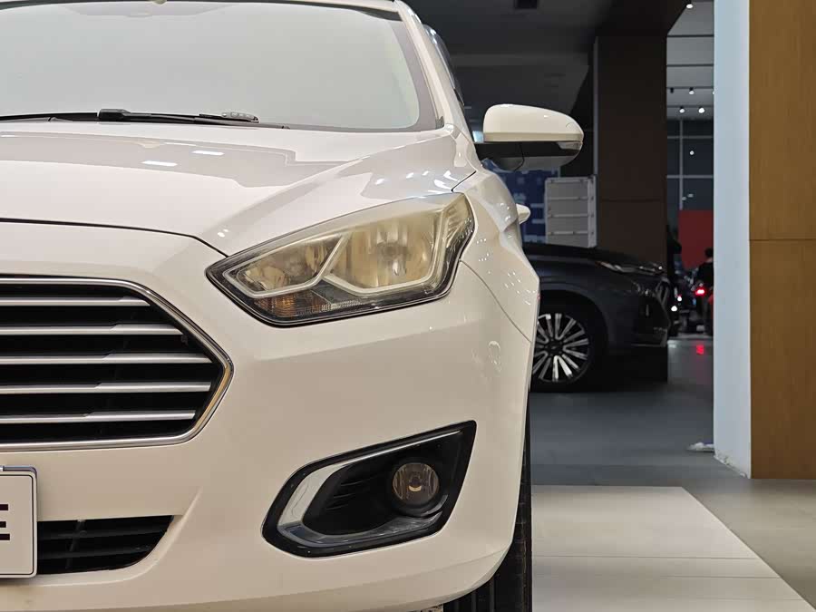 Ford Forrest 2015
