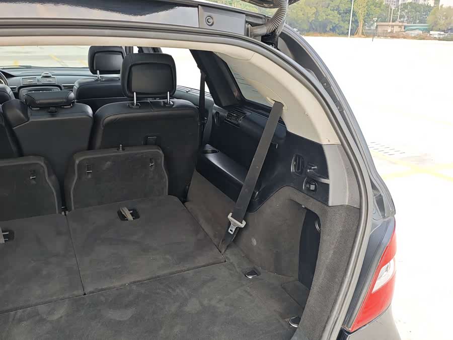 Mercedes-Benz R-Class 2017 — фото 23