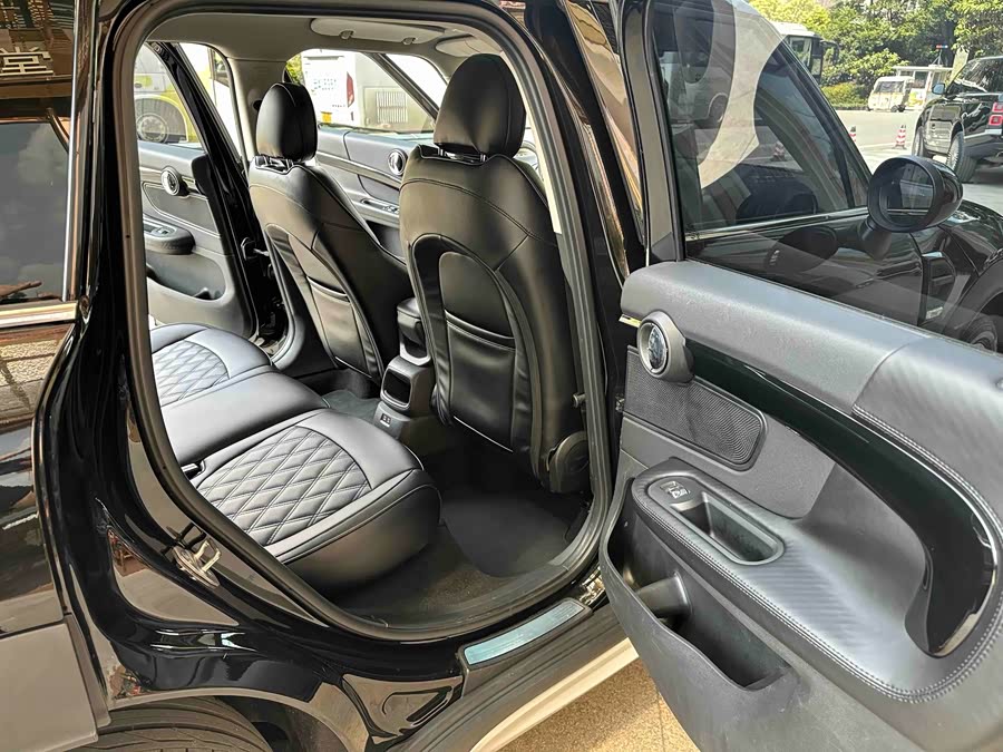 MINI Countryman 2018 — фото 12