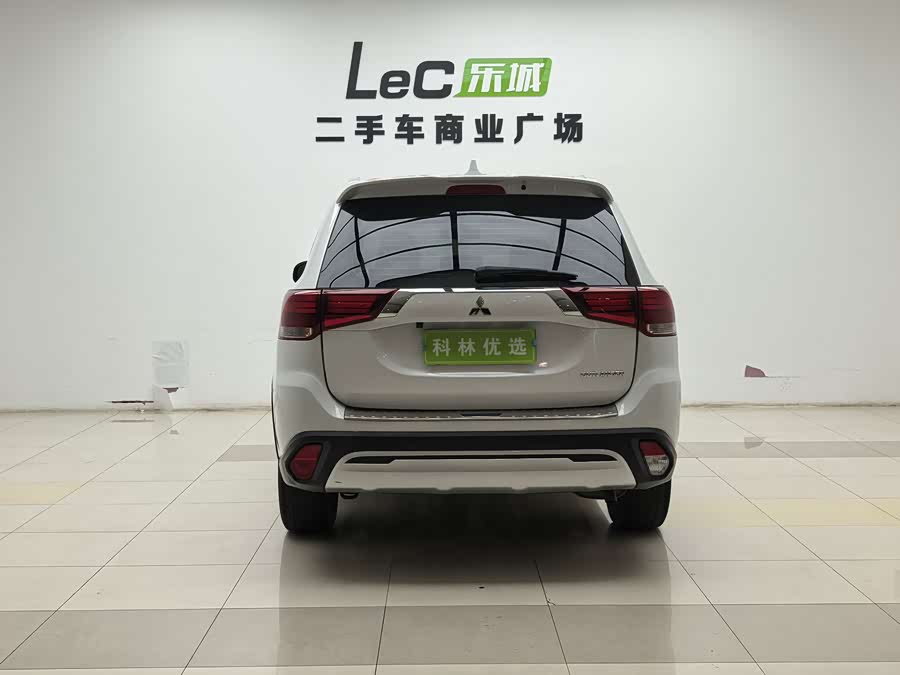 Mitsubishi Outlander 2020