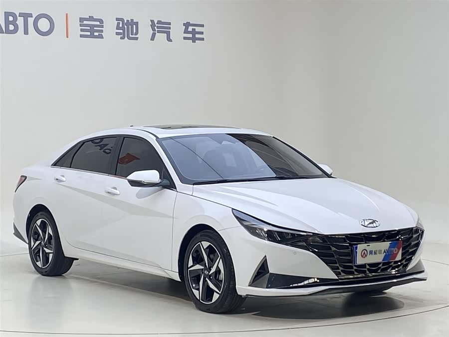 Hyundai Elantra 2022 — фото 25