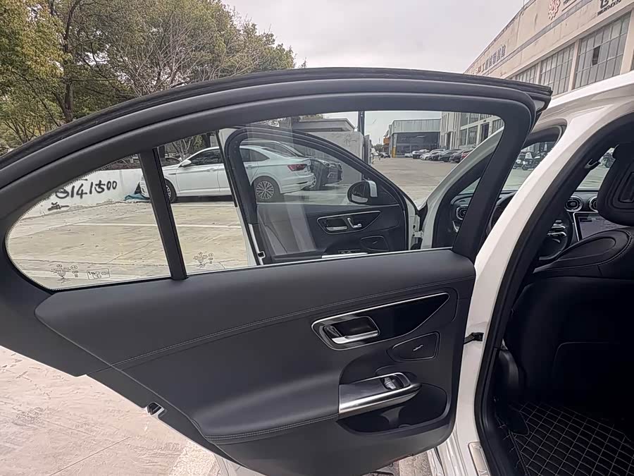 Mercedes-Benz C-Class 2022 — фото 15