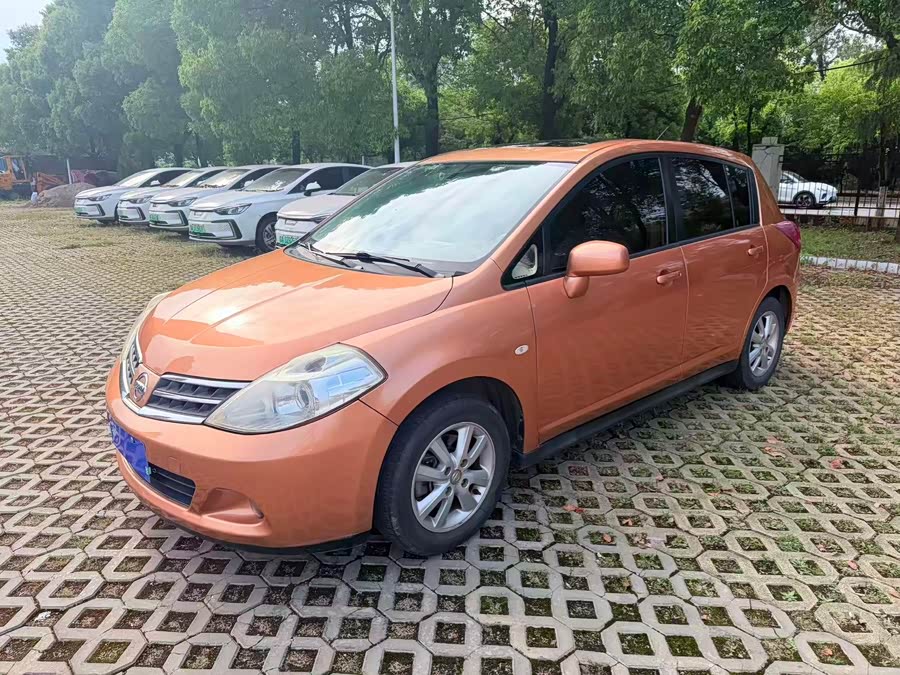 Nissan Tiida 2008