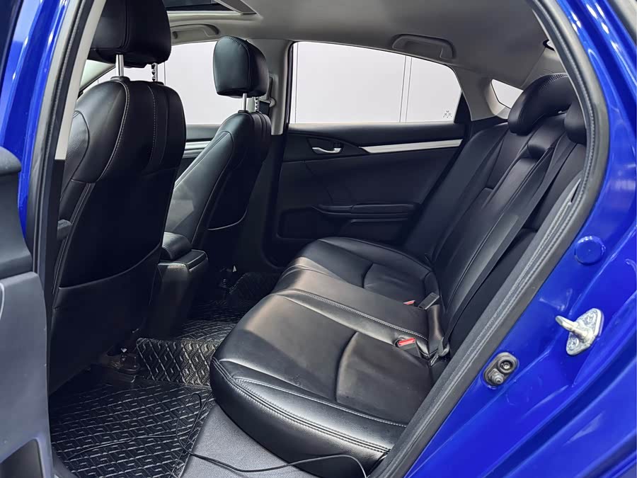 Honda Civic 2019 — фото 10