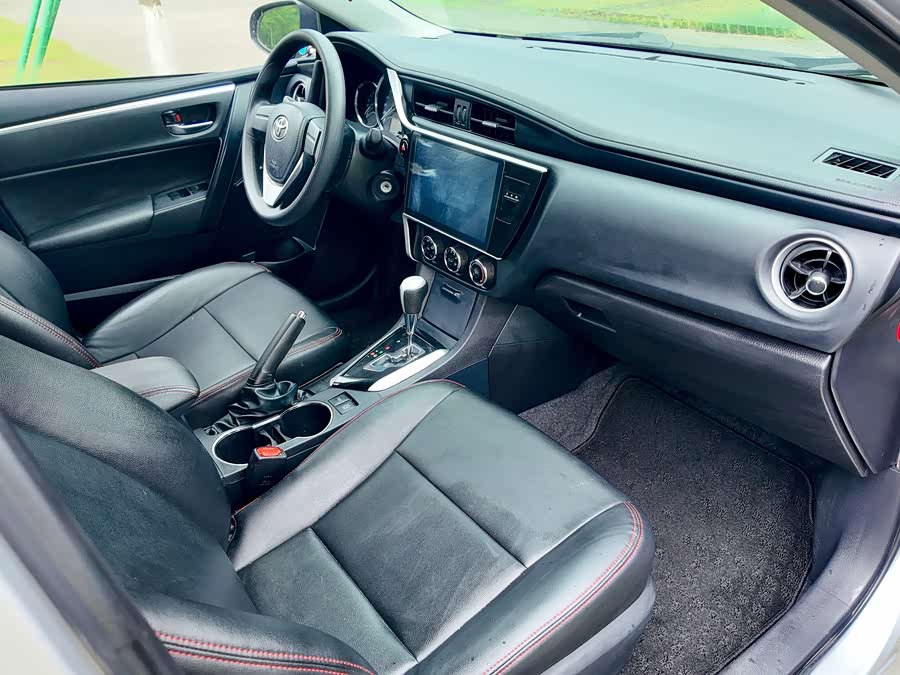 Toyota Corolla 2017 — фото 33
