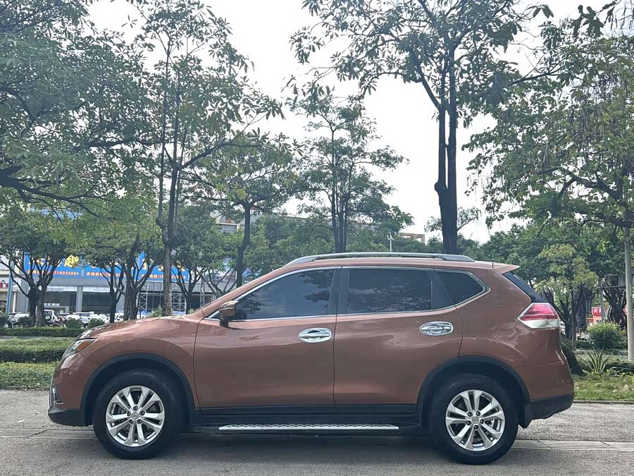 Nissan X-Trail 2014