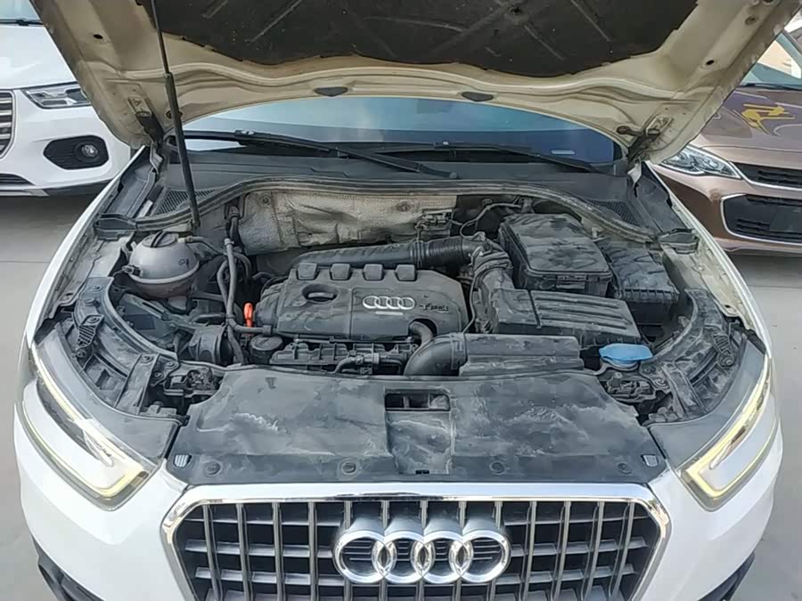 Audi Q3 2015 — фото 20