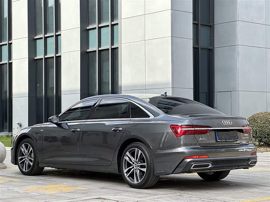 Audi A6L 2019