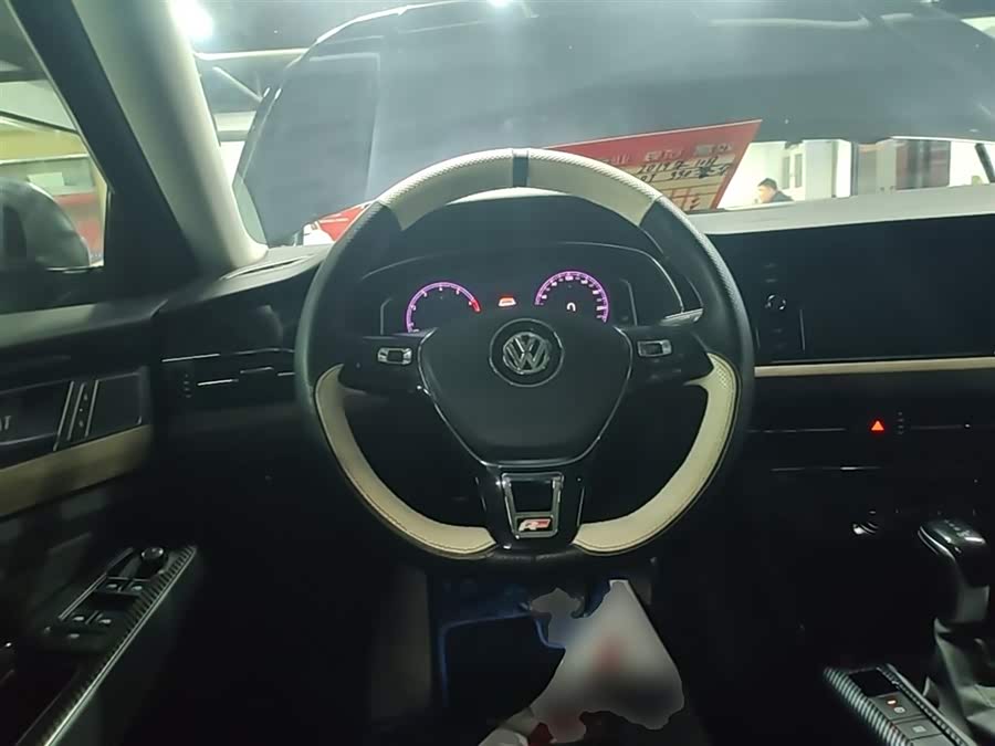 Volkswagen Passat 2019 — фото 11