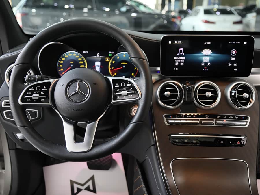 Mercedes-Benz GLC 2022 — фото 12