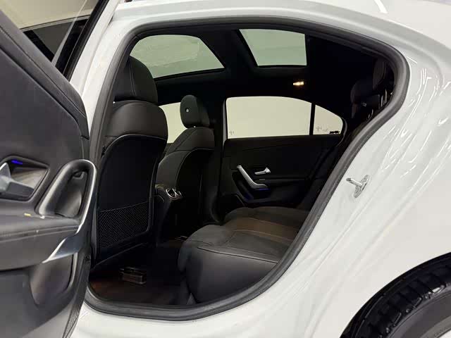 Mercedes-Benz A-Class 2020 — фото 13