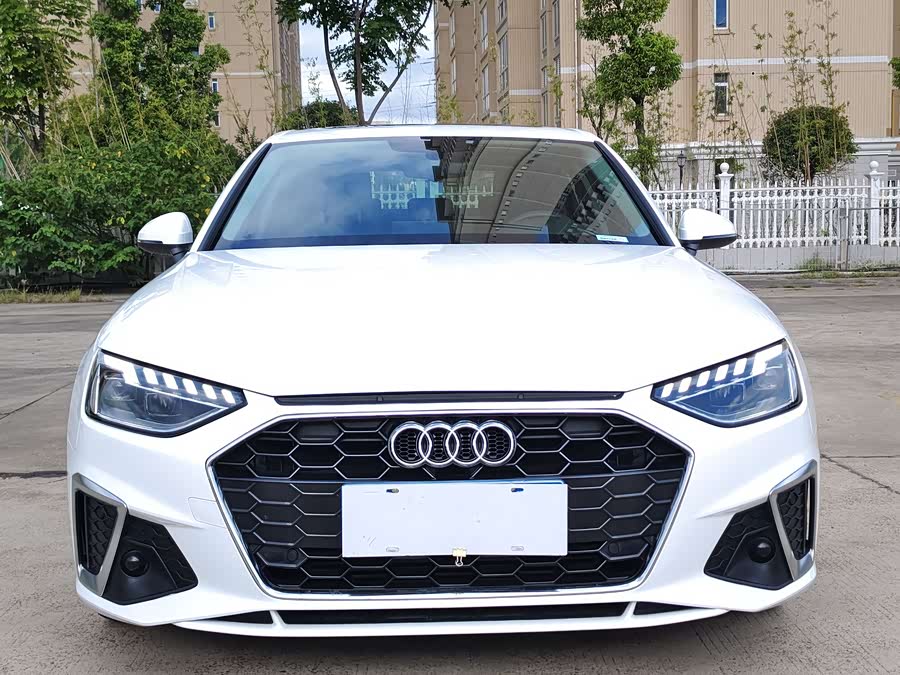 Audi A4L 2020