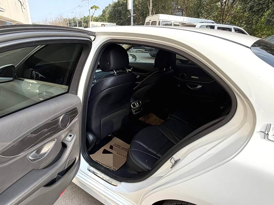Mercedes-Benz C-Class 2020