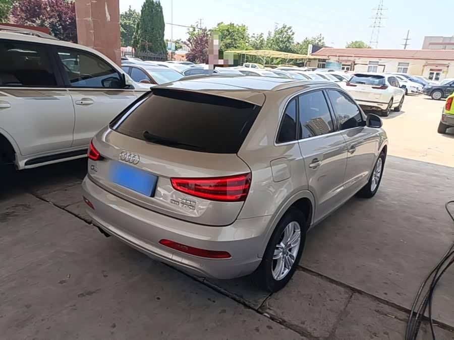 Audi Q3 2015