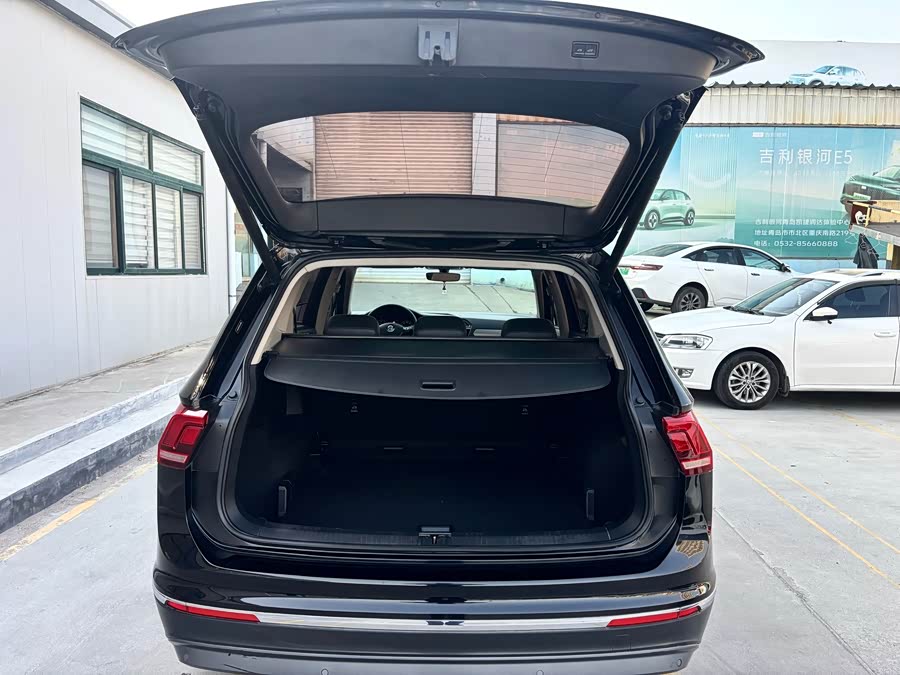 Volkswagen Tiguan L 2019 — фото 15