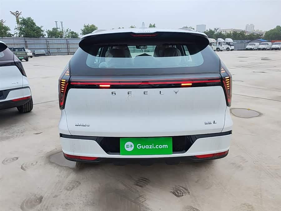 Geely Boyue L 2025