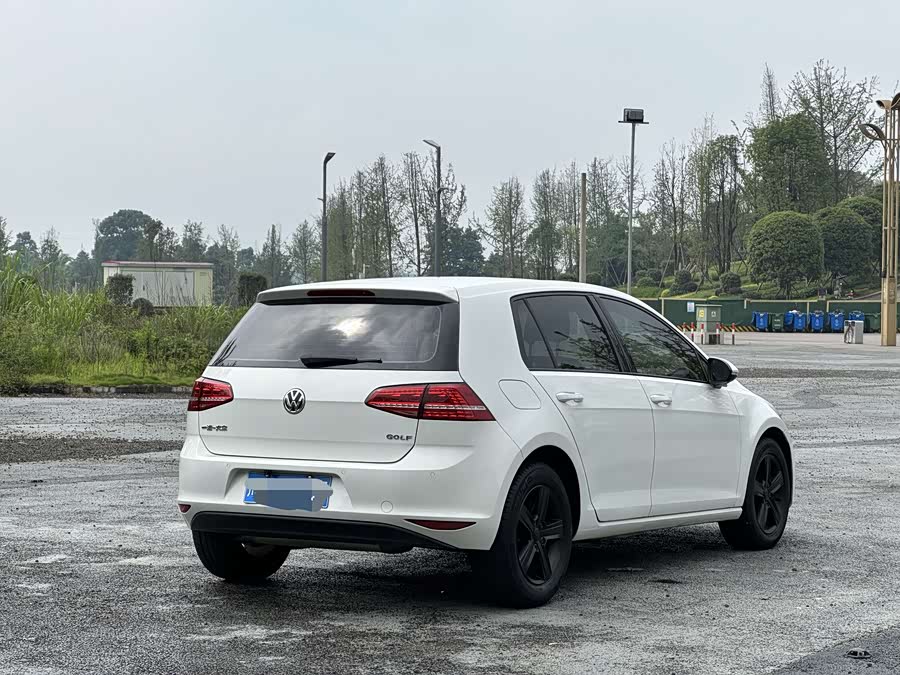 Volkswagen Golf 2016