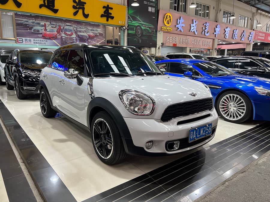 MINI Countryman 2012