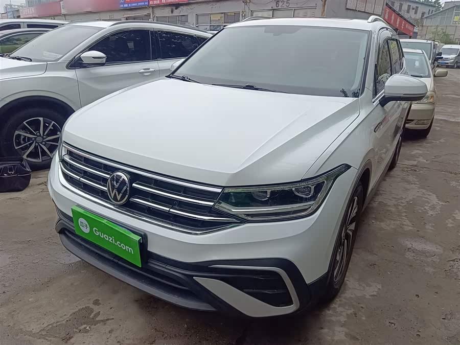 Volkswagen Tiguan L 2023
