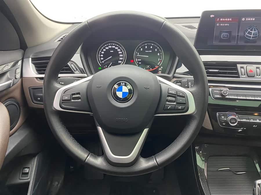 BMW X1 2020 — фото 14