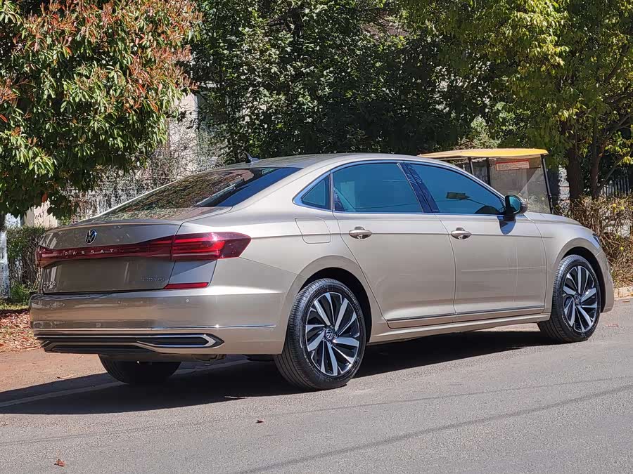 Volkswagen Passat 2022