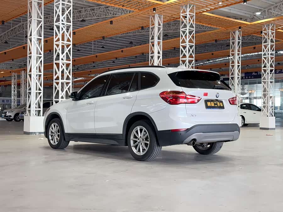 BMW X1 2019 — фото 8
