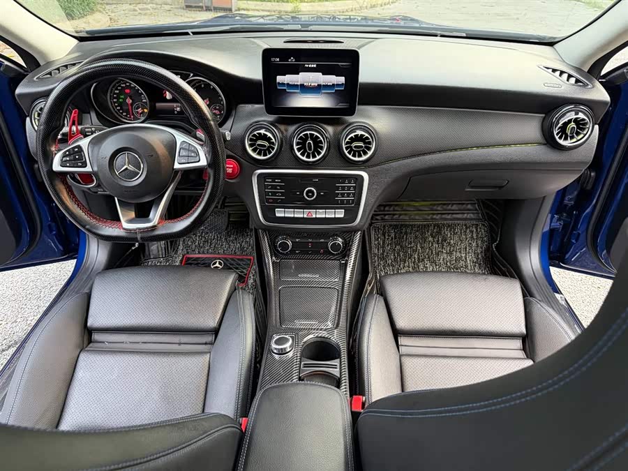Mercedes-Benz GLA 2018 — фото 14