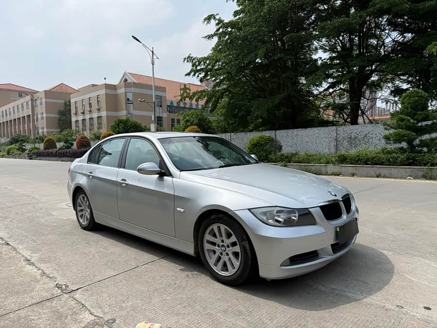 BMW 3 Series 2005