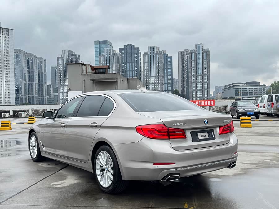 BMW 5 Series 2020 — фото 17