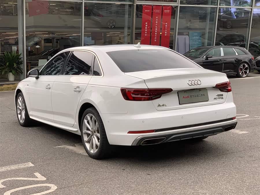Audi A4L 2019