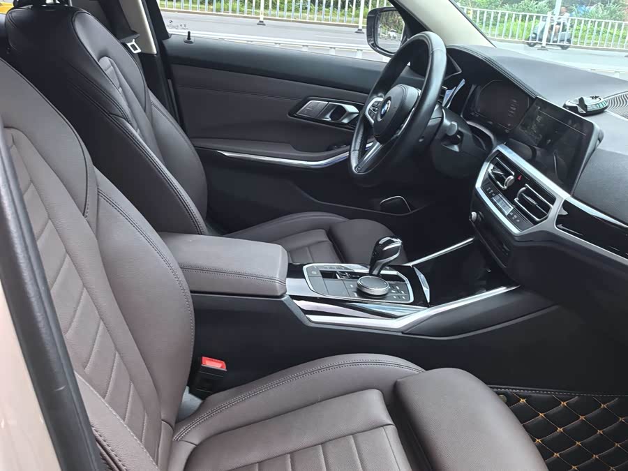 BMW 3 Series 2021