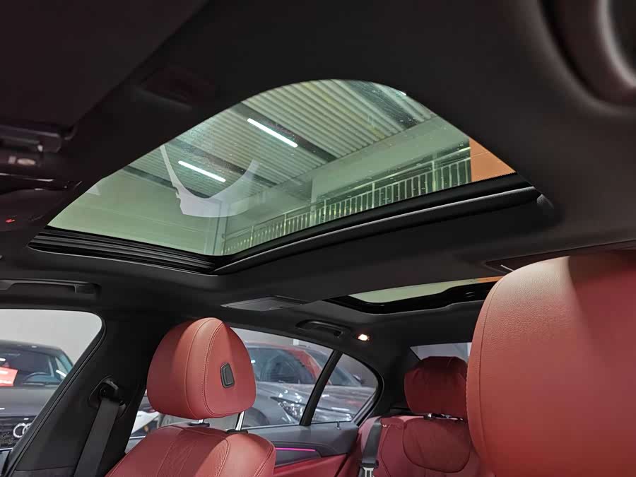 BMW 5 Series 2023 — фото 15