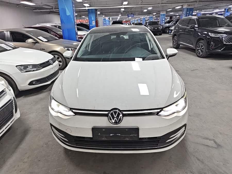 Volkswagen Golf 2021